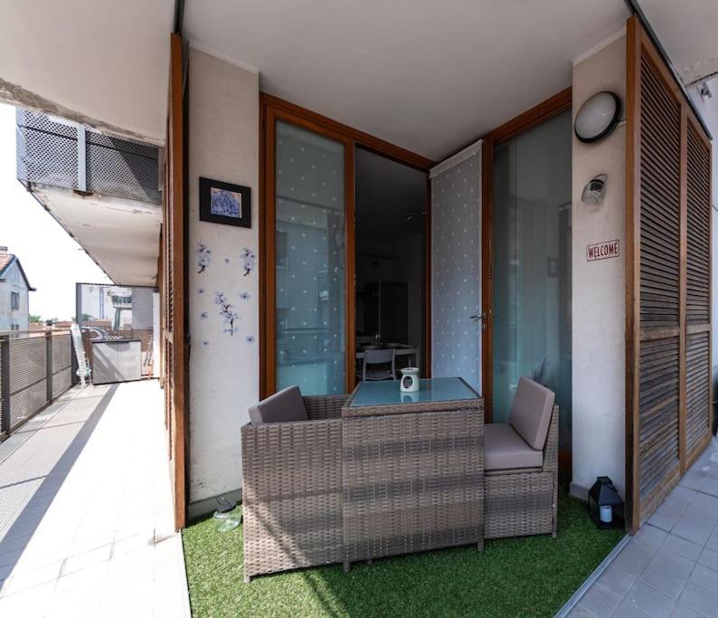 Appartamento Caterina A 5 Minuti Da Milano Fiere E San Siro Con Wifi-Netflix-Free Parking Εξωτερικό φωτογραφία